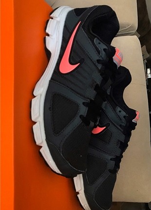 nike spor ayakkabı