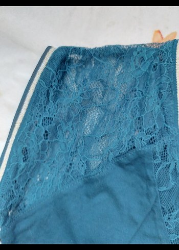 Dantel Detayl Kısa Kollu Bluz - Görsel 3