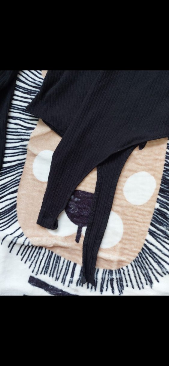 çıtçıtlı bluz dekolteli - Görsel 4