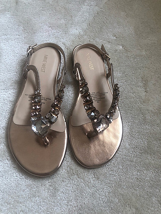 37 Beden çeşitli Renk Nine West Taşlı Rose Renk Sandalet hiç giyilmedi
