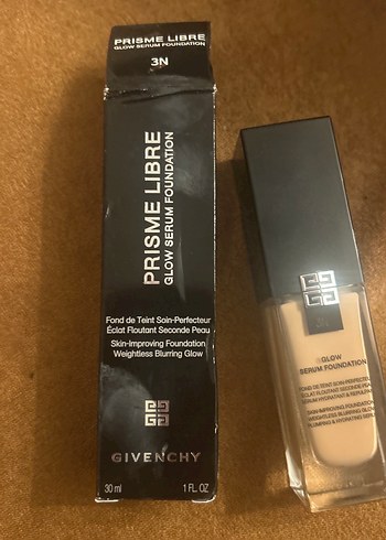  Beden Renk Givenchy Prisme Libre Fondöten Açık Bej