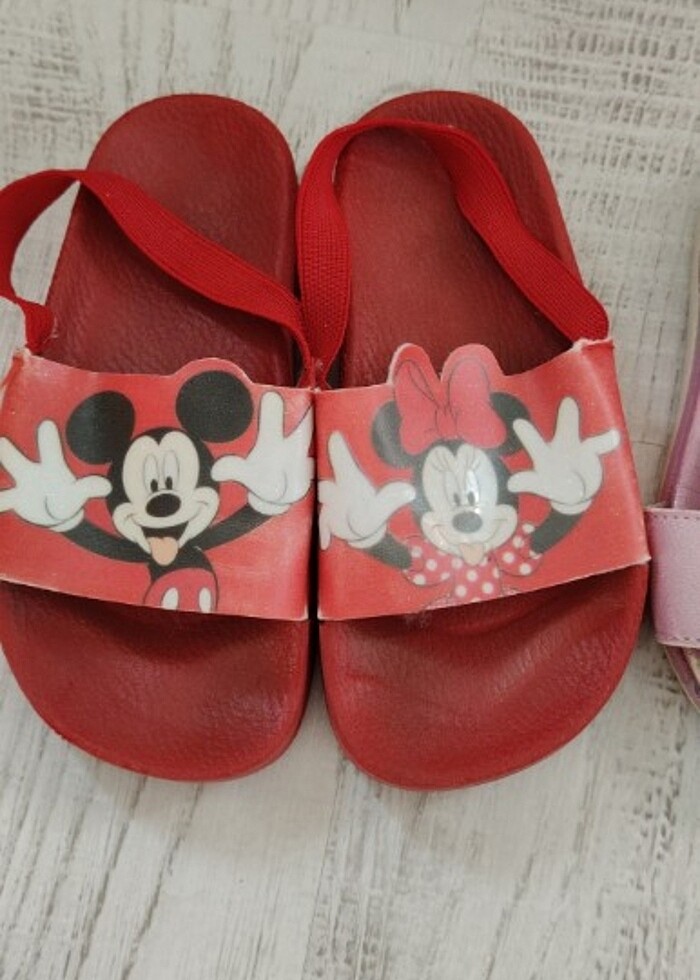 Waikiki (kırmızı olan) 27numara pembe ( yurt dışı) 28 numara - Görsel 2