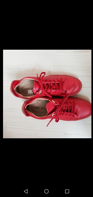 39 Beden kırmızı Renk ayakkabı 