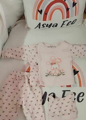 Kız bebek hastane çıkışı 