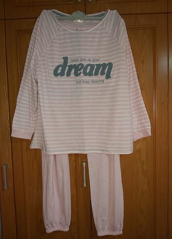 Pembe pijama takım
