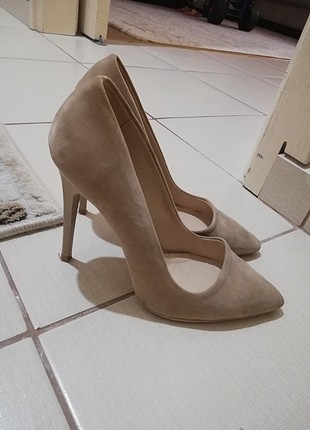 İnce topuk stiletto 