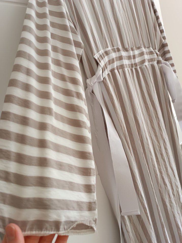 Bej Çizgili Uzun Elbise - Görsel 3