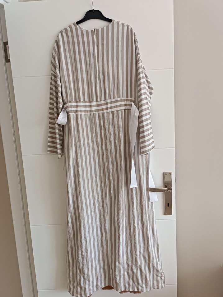 Bej Çizgili Uzun Elbise - Görsel 2