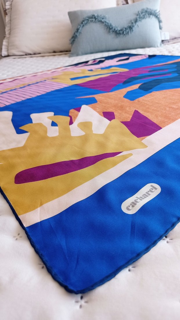 cacharel için eşarp - Görsel 3