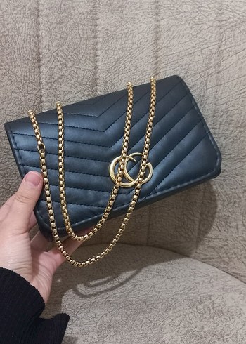 Zincir Detaylı Modern Klasik Deri Kadın Çanta - Görsel 2