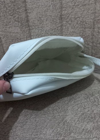 Beyaz omuz çantası - Görsel 2