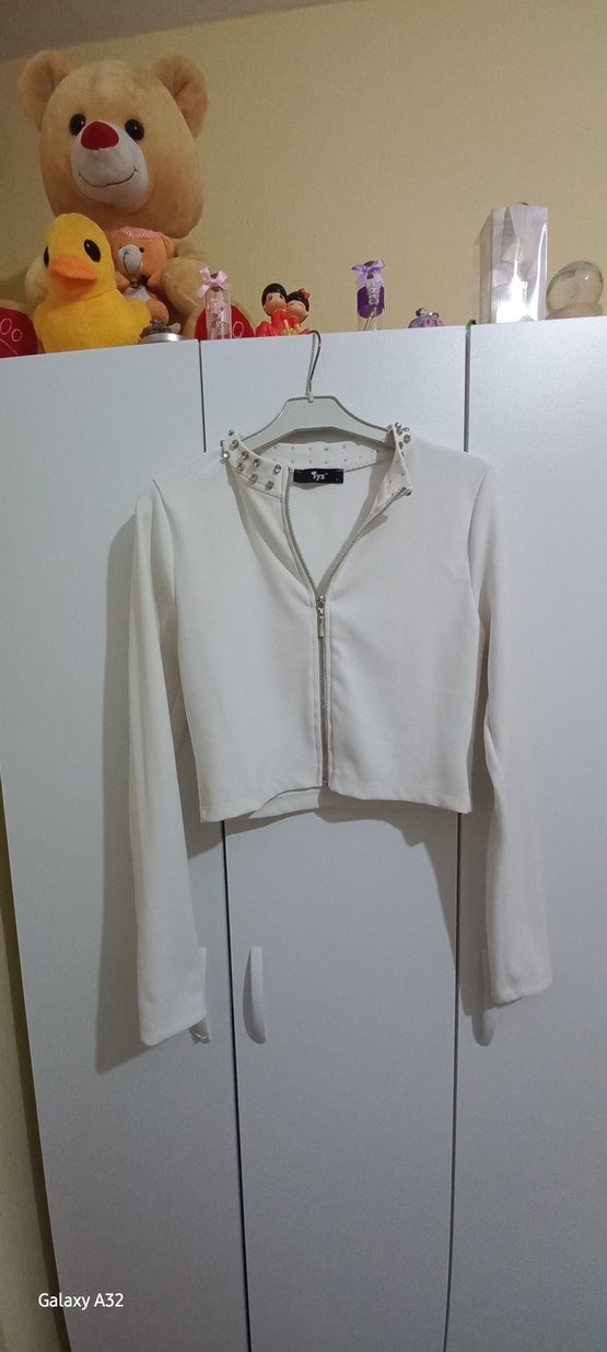 Uzun Kollu Beyaz Mini Düğmeli Bluz - Görsel 2