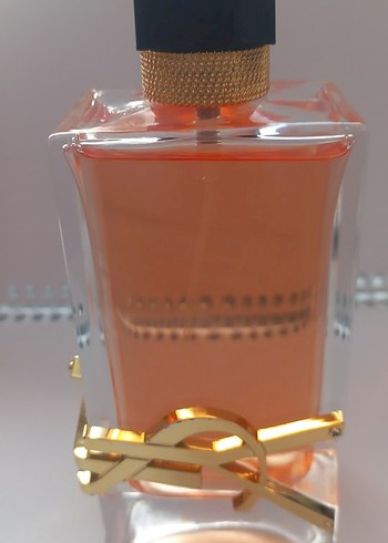 Yves Saint Laurent Libre Kadın Parfümü 90 ml - Görsel 4