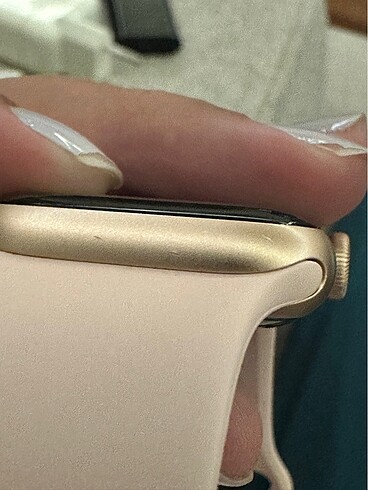  Beden Renk Apple Watch SE Gold Aluminum Pink Sand