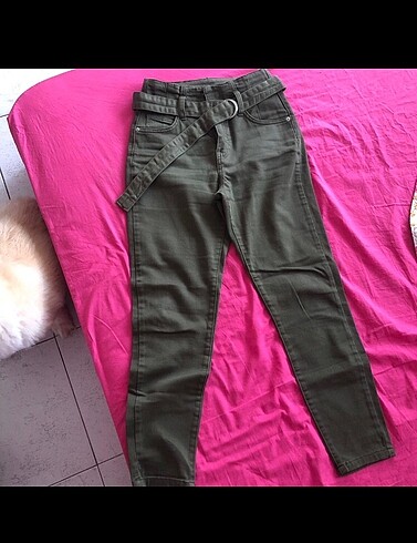 Bershka Pantolon