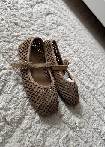 Kızlar için Toka Detaylı Kahverengi Babet - Görsel 3