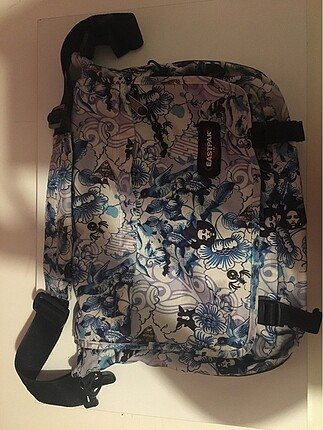 Eastpak çarpraz çanta