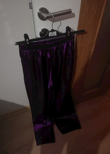 Miorre saten pijama takımı
Mor Midi Kadın Pijama ML beden - Görsel 3