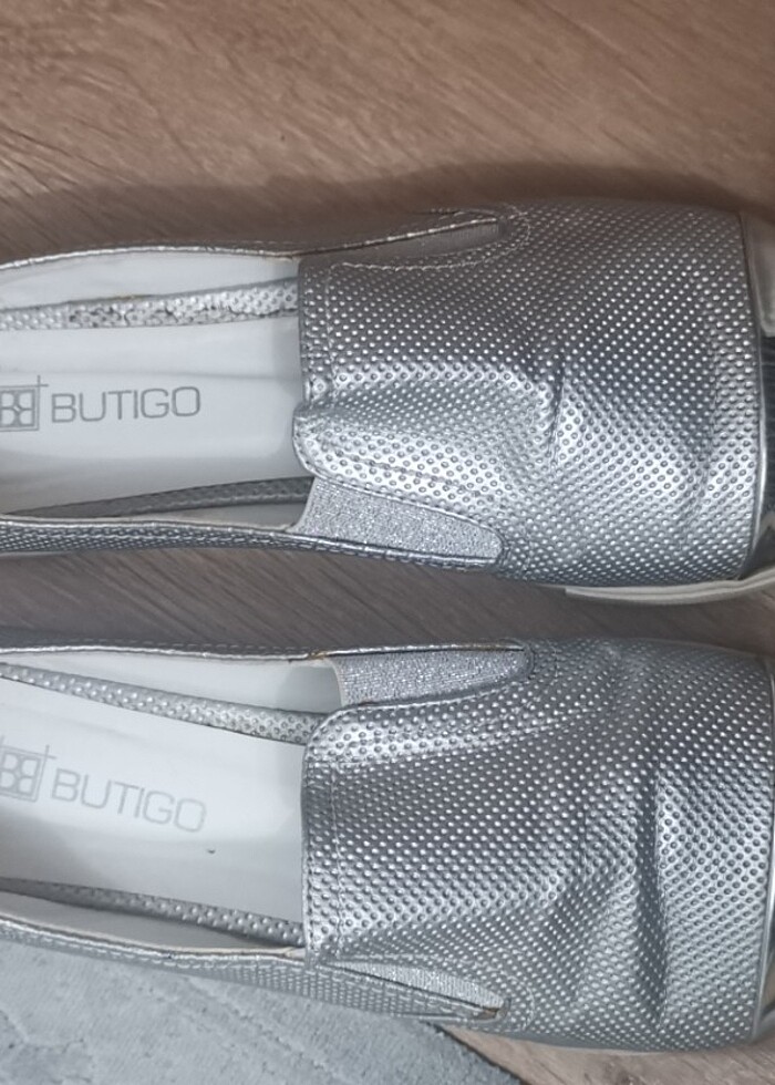 Gümüş ayakkabı  - Görsel 2