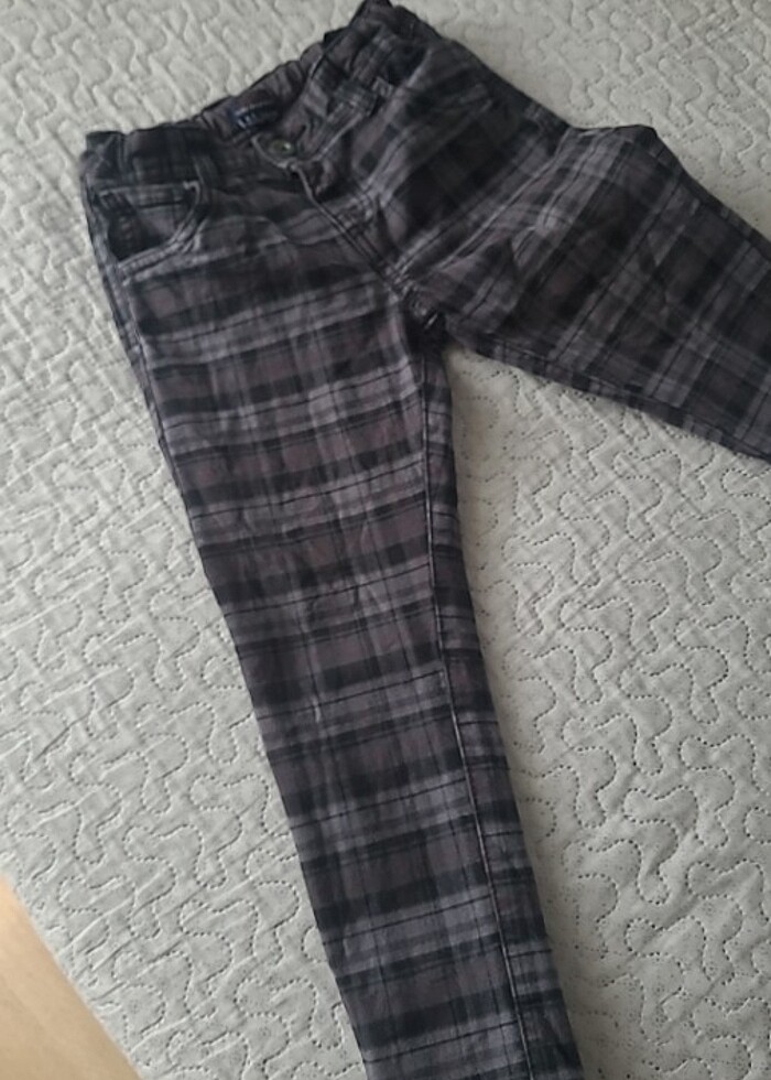 Sıfır ayarında erkek cocuk pantolon 4/5 yas - Görsel 4