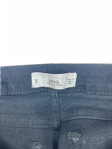 32 Beden siyah Renk Mango Jean / Kot %70 İndirimli.