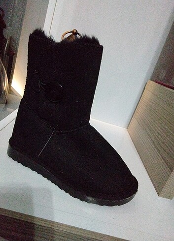 Ugg model çocuk botu 