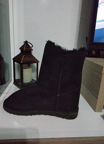 39 Beden siyah Renk Ugg model bot 