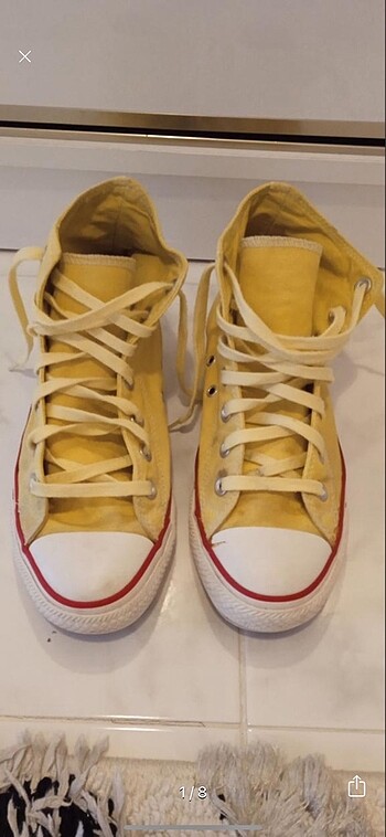 37 no sarı converse