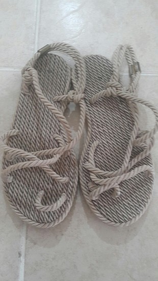 Hasır sandalet 