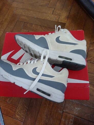 Nike air orjinal