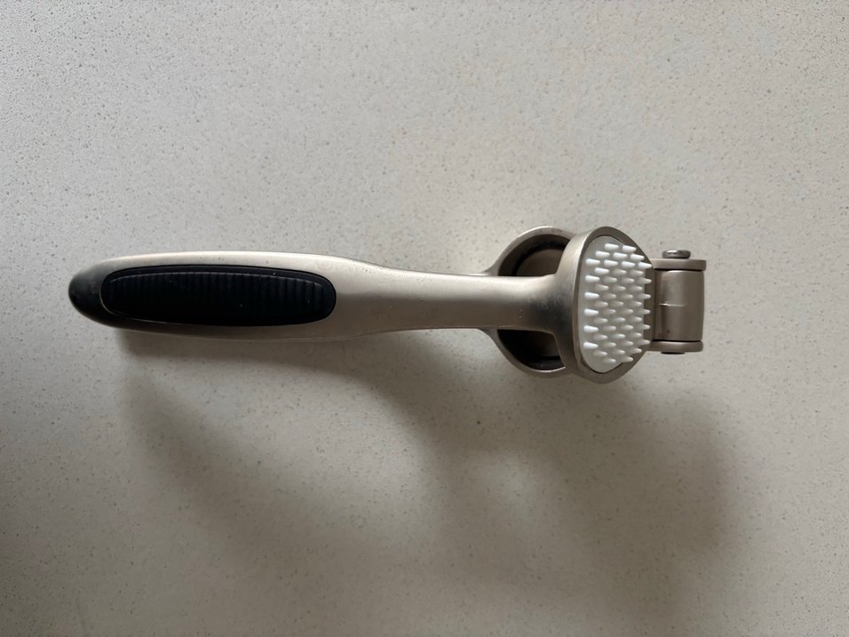 Gri Metal Sarımsak Ezici - Görsel 2