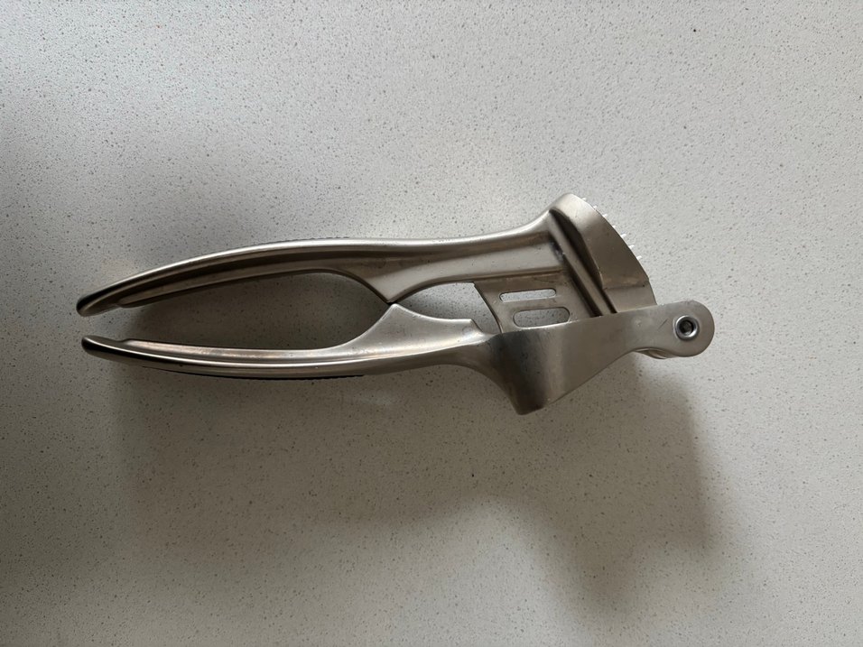 Gri Metal Sarımsak Ezici - Görsel 4