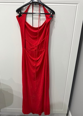 Kırmızı Drapeli Uzun Saten Elbise - Görsel 3