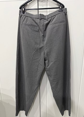 Gri Kemerli Rahat Kesim Kadın Pantolon - Görsel 3