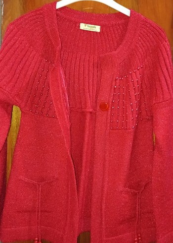 Kırmızı Triko Düğmeli Hırka - Görsel 2