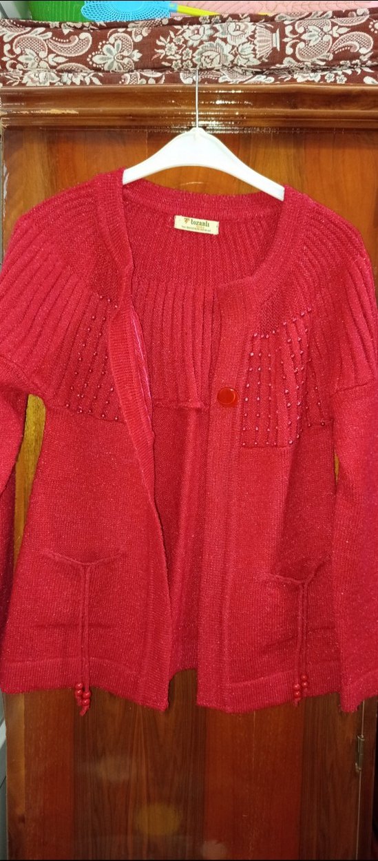 Kırmızı Triko Düğmeli Hırka - Görsel 2