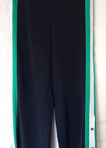 Yeşil Şeritli Rahat Kesim Kadın Kumaş Pantolon - Görsel 2