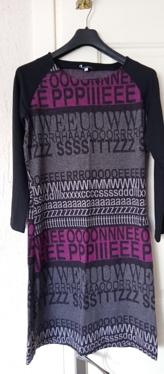 Uzun Kollu Baskılı Triko Elbise - Görsel 3