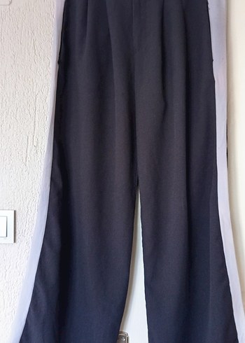 Kadın Siyah Pilili Midi Kumaş Pantolon - Görsel 2