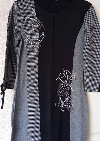 Gri Nakışlı Uzun Kollu Triko Elbise - Görsel 2