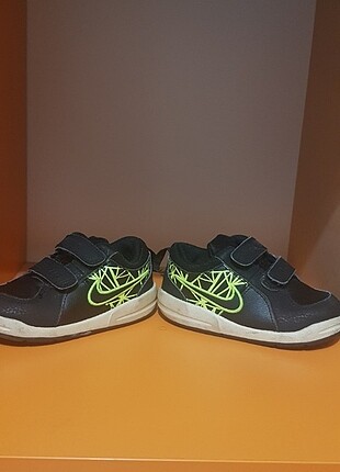  Cocuk Nike ayakkabı