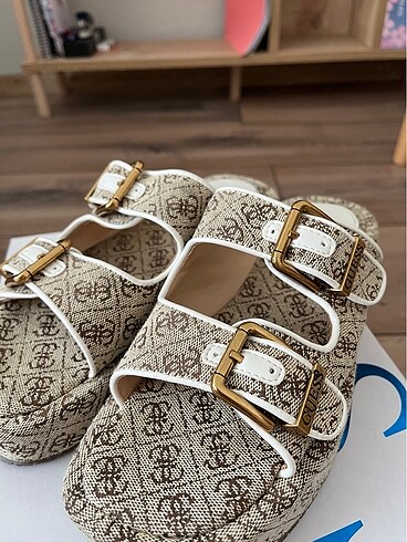 36 Beden Guess terlik