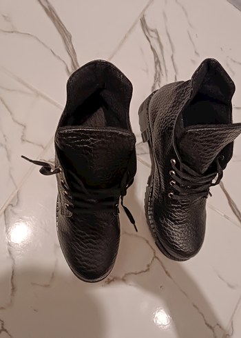 Siyah Deri Blok Topuklu Kadın Bot - Görsel 4