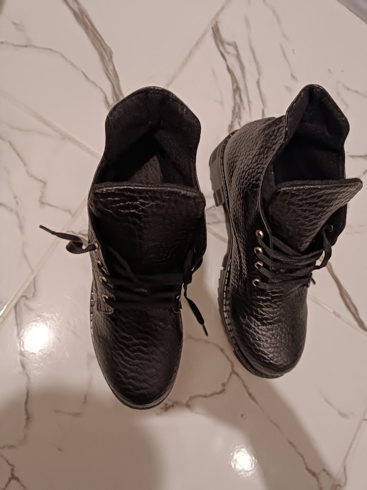 Siyah Deri Blok Topuklu Kadın Bot - Görsel 4