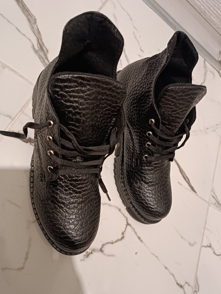 Siyah Deri Blok Topuklu Kadın Bot - Görsel 3