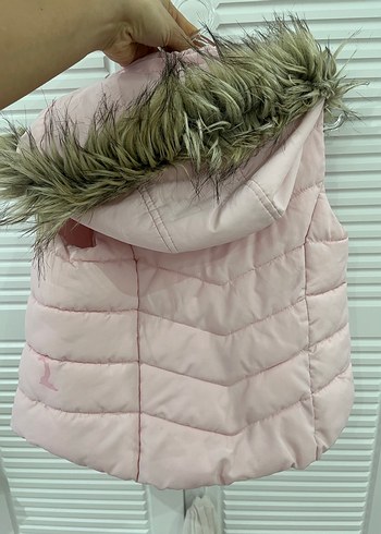 Kız Çocuk Pudra Rengi Kürk Detaylı Yelek - Görsel 4