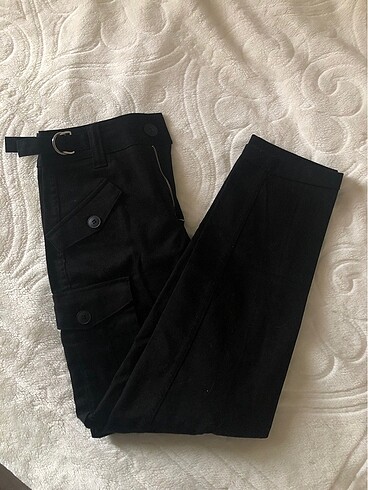 Siyah kargo pantolon