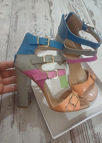 Hotiç #Hotiç Pastel Renkli Tokalı Stiletto Kadın Sandalet#