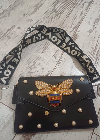 Gucci Siyah Deri Kadın Omuz Çantası
