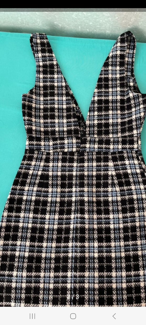 V Yaka Kolsuz Ekose Midi Elbise - Görsel 2